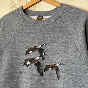 Vintage 80s Jerzees Raglan Sweatshirt | Flying Geese Art | Heather Grey Size L